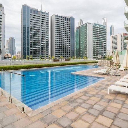 Luxury 2 Bedroom With Burj Khalifa View Dubai Exteriör bild